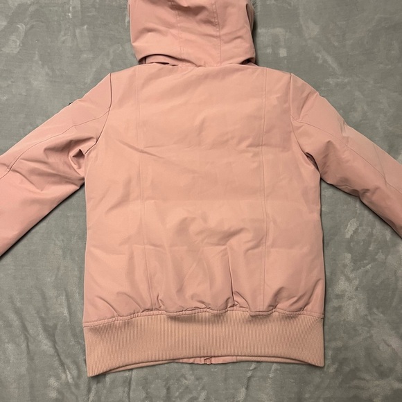 🇨🇦 Pink Women’s Jacket with Faux Fur Hood - Picture 12 of 15